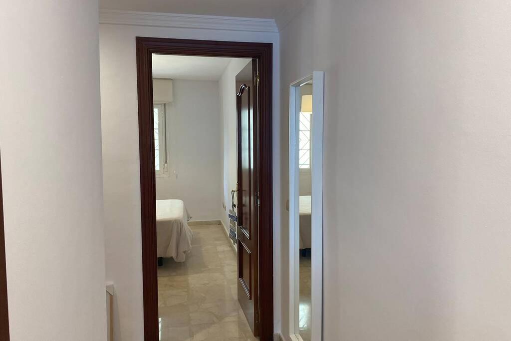 Apartamento primera línea playa. Vistas al mar Caleta de Vélez Exterior foto